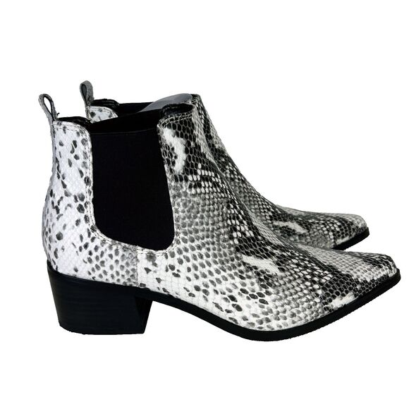 BLONDO Emelia Chelsea Bootie White Black Snake Print Waterproof Leather Boots 8 - Picture 1 of 11